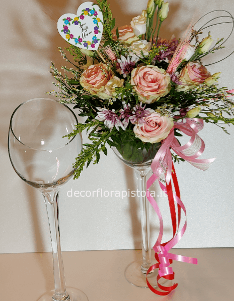 Composizione floreale in vaso di vetro » Fiorista a Pistoia. acquista  online fiori e piante per invio e consegna a domicilio a Pistoia.