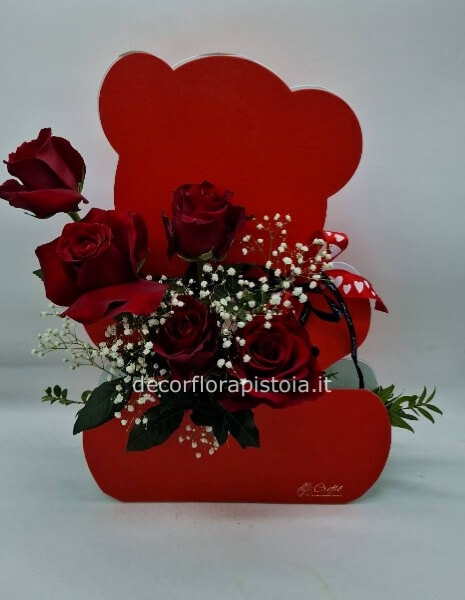 orso con 5 rose rosse grande