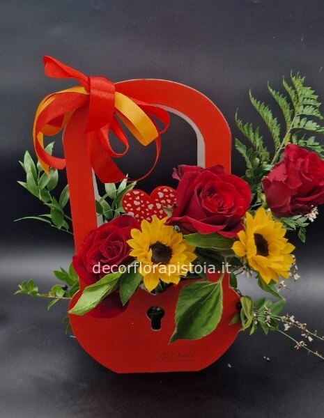 cuore con lucchetto.rose e girasoli